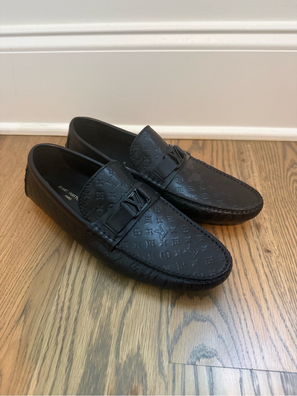 Men’s LV loafers